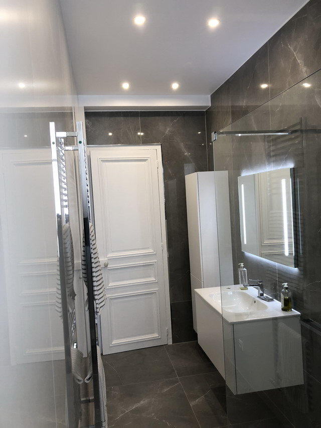 Revêtements des murs des salles d’eau